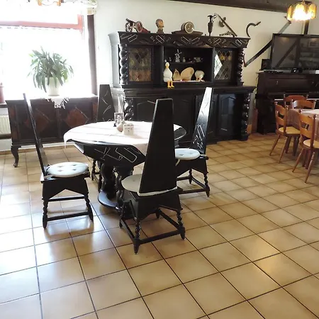 Weber Hotel 3*
